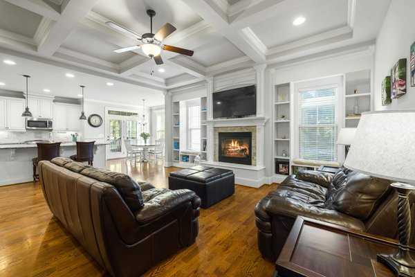 Comment les conditions météorologiques influencent votre toiture : solutions pour protéger votre maison